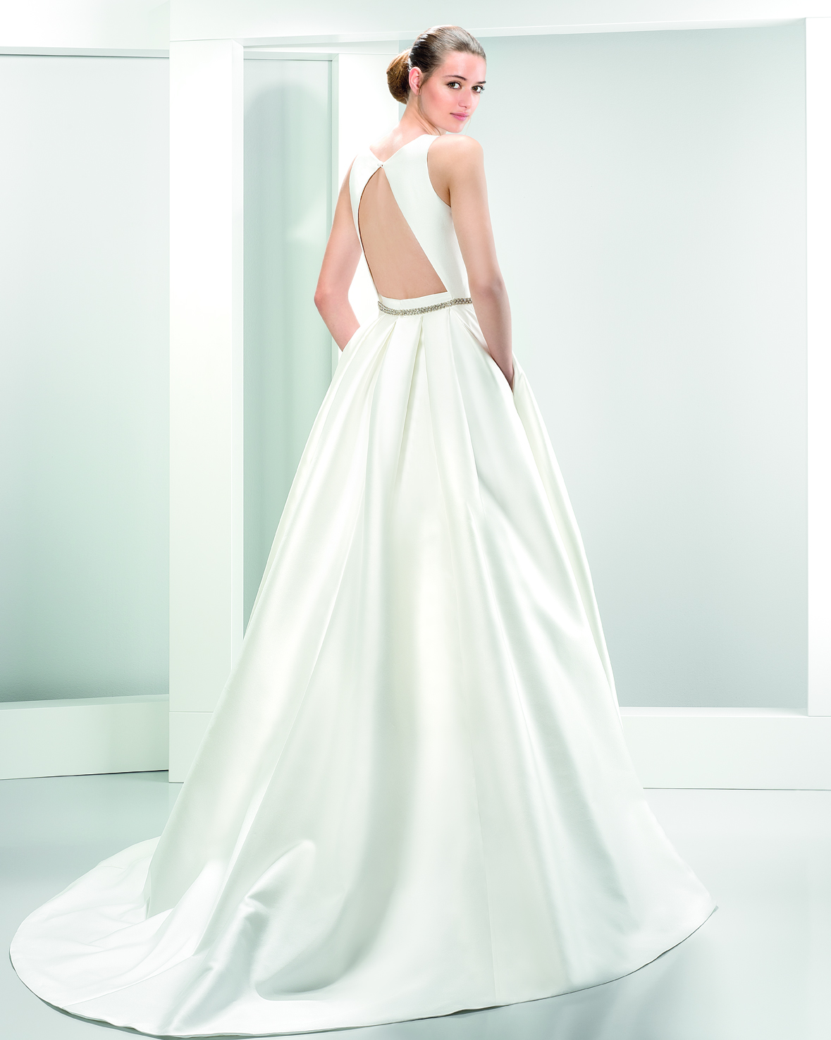 belle en blanc lausanne