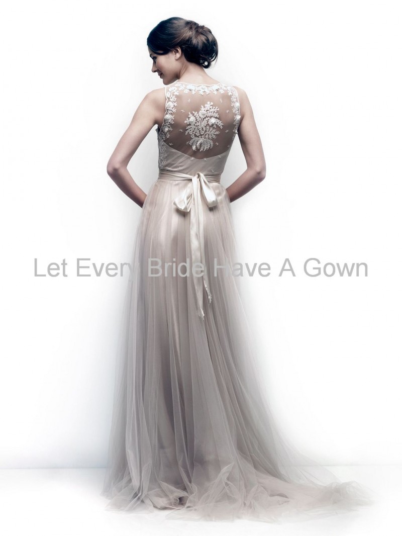 catherine-deane-bridal-onyx-c3939410-800×800